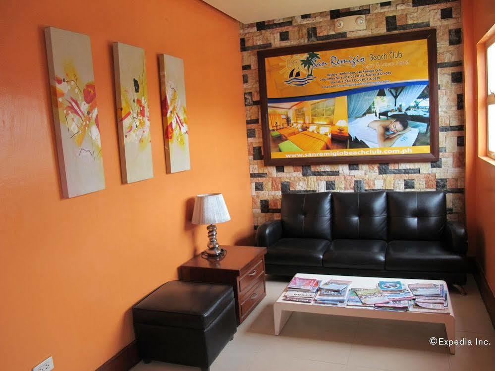 Oyo 159 San Remigio Pensionne Suites Cebu Bagian luar foto