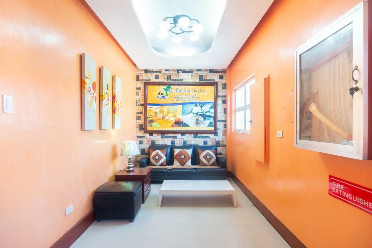 Oyo 159 San Remigio Pensionne Suites Cebu Bagian luar foto
