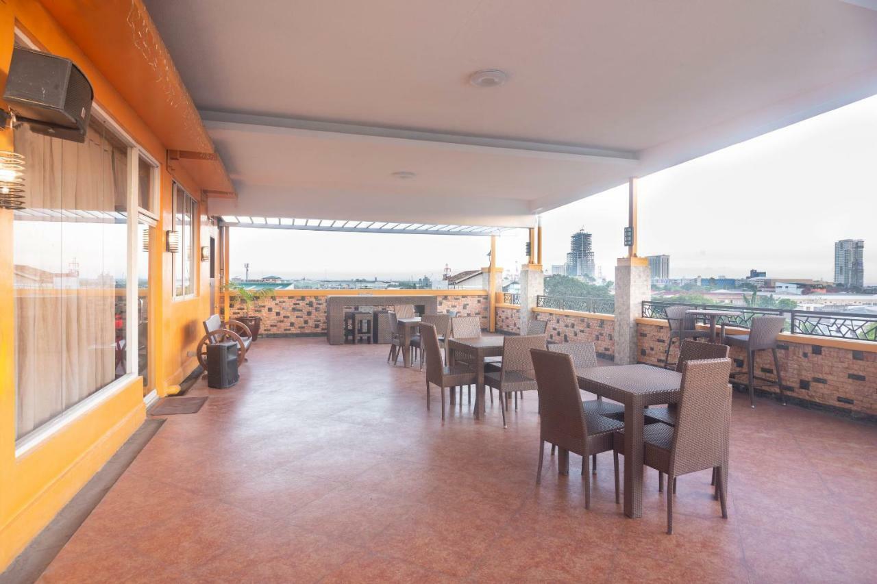 Oyo 159 San Remigio Pensionne Suites Cebu Bagian luar foto
