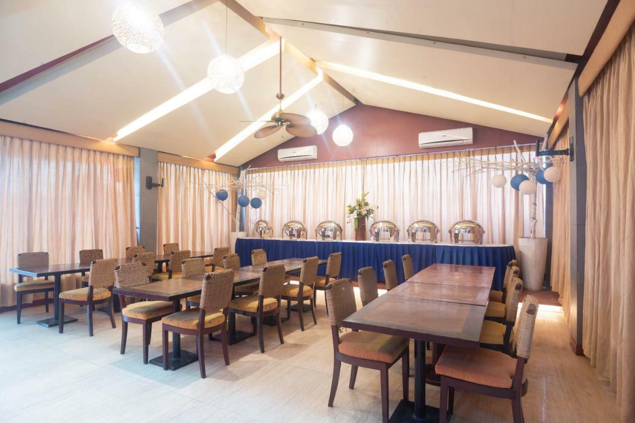 Oyo 159 San Remigio Pensionne Suites Cebu Bagian luar foto