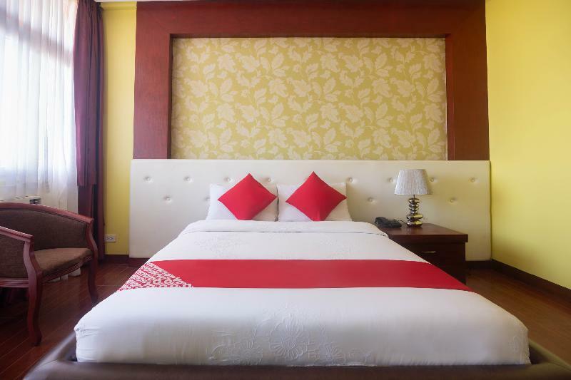 Oyo 159 San Remigio Pensionne Suites Cebu Bagian luar foto